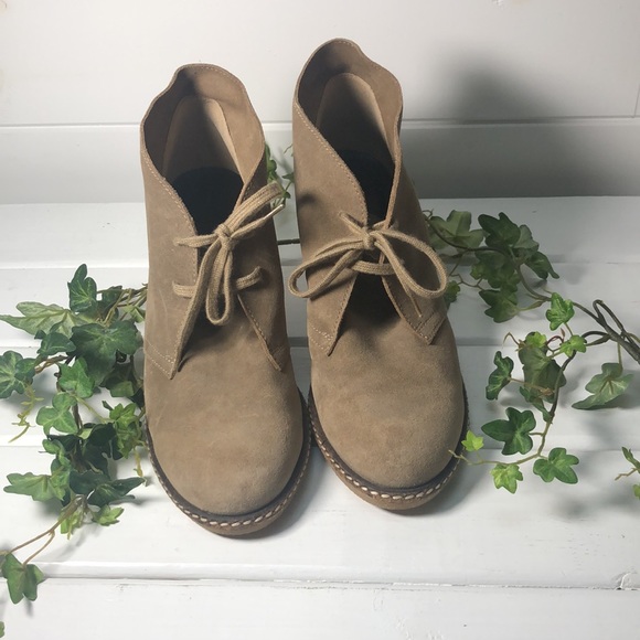 J.Crew Wedge. Size 9 - Picture 2 of 6